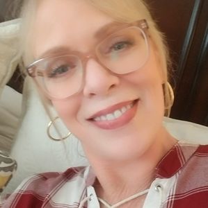 Meet your Posher, Kristen